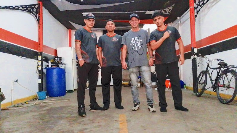 Vinicars Estética Automotiva e Lava Jato.