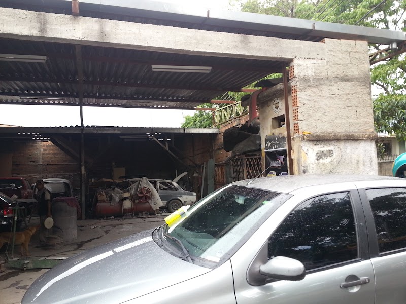 Auto Gomes Lanternagem e Pintura