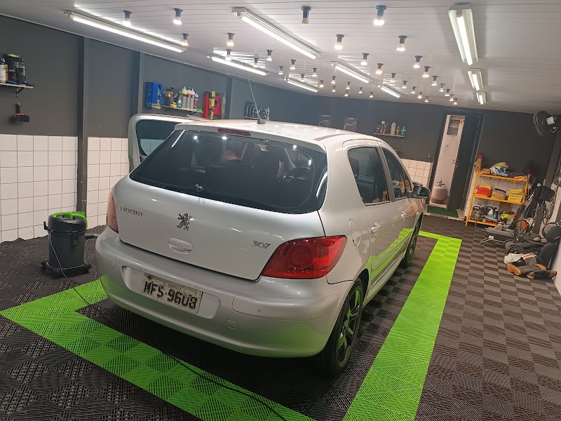 51 automotive services box