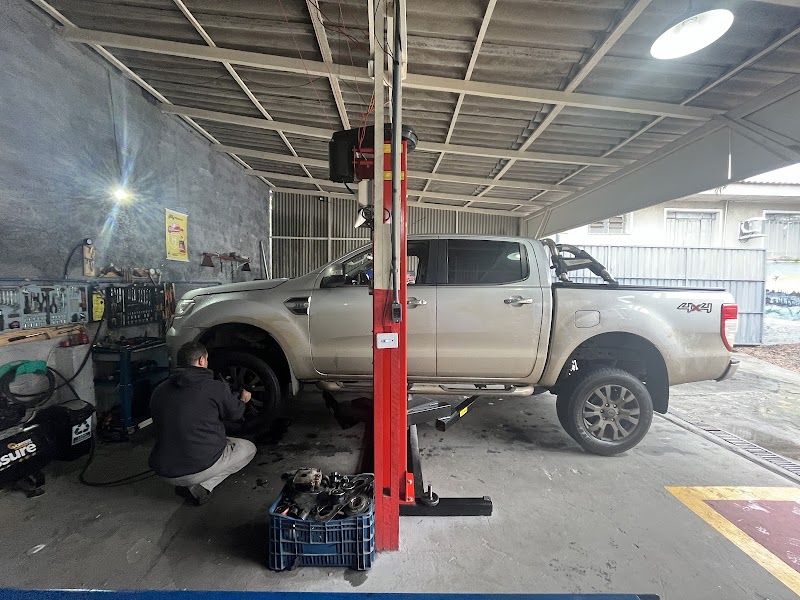 Sagas Auto Center - Centro Automotivo e Borracharia em Curitiba