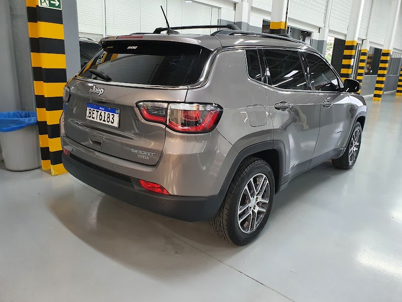 Divesa Lataria - Centro Especializado em Funilaria e Pintura