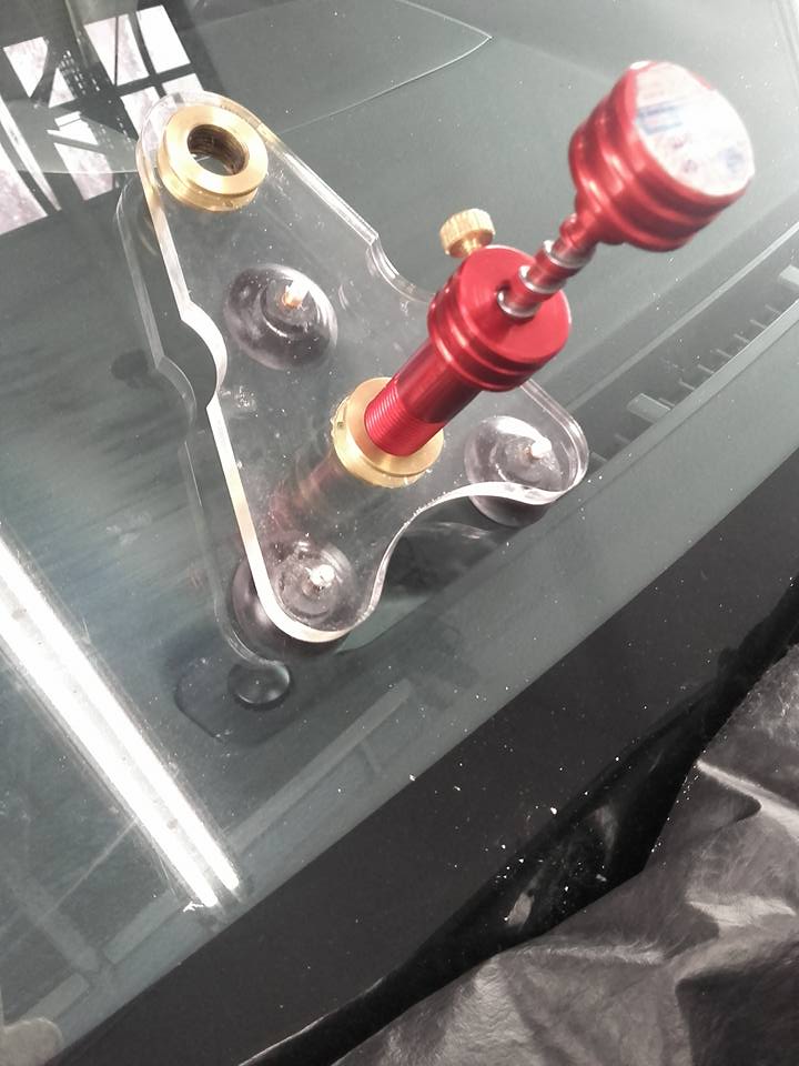 D.S REPAROS EM VIDROS AUTOMOTIVOS