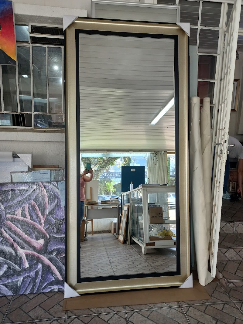 Vidraçaria e Molduras Batel