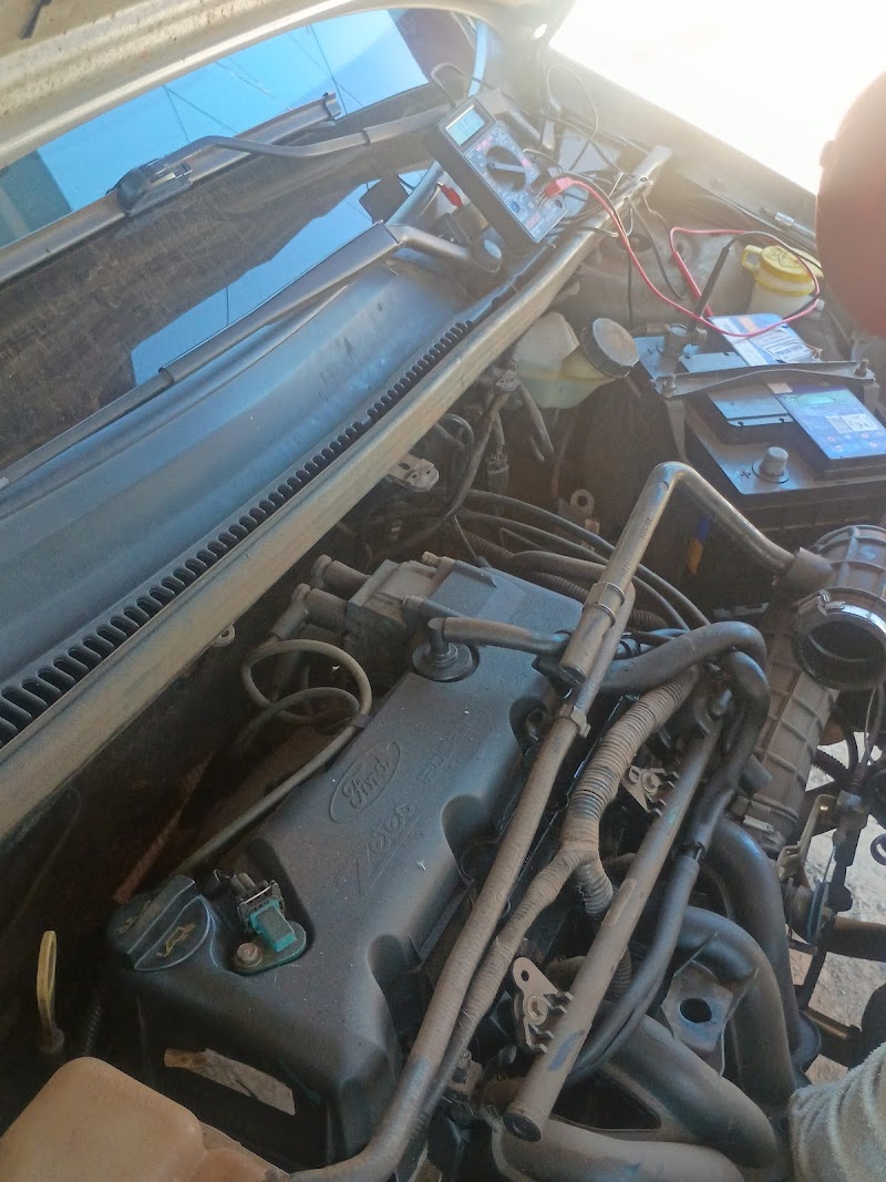Top speed auto Eletrica e mecânica - mecânico a domicílio, concerto seu carro aí no local