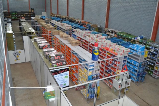 CENTRO DISTRIBUIDORA DE AUTO PEÇAS