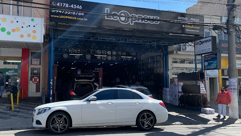 Leo Pneus