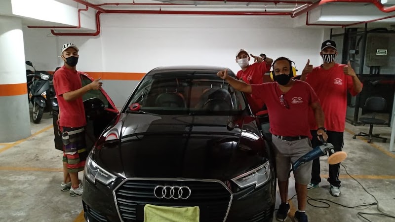 EXTREMO BRILHO SERVIÇO DE LAVAGEM ESTÉTICA AUTOMOTIVA