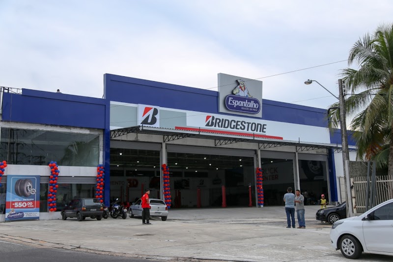 Espantalho Pneus - Coroado