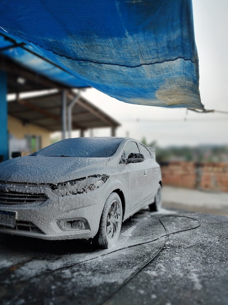 Evidence estética automotiva