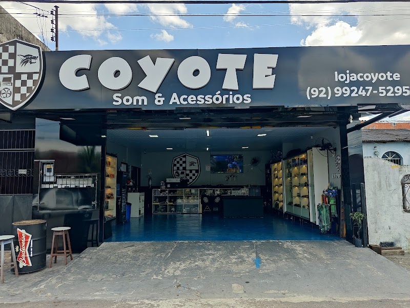 Coyote som e acessórios