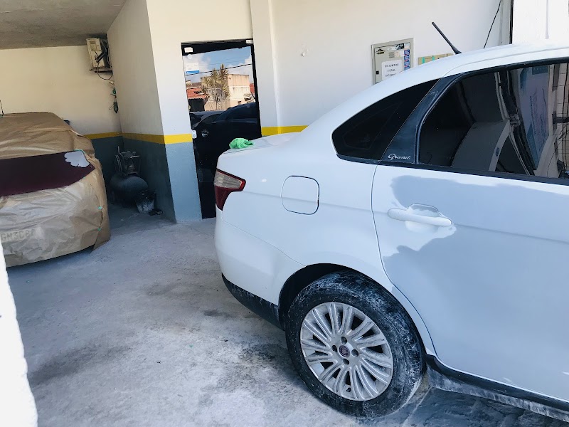 Ailton Revitacar (Funilaria E Pintura De Autos )