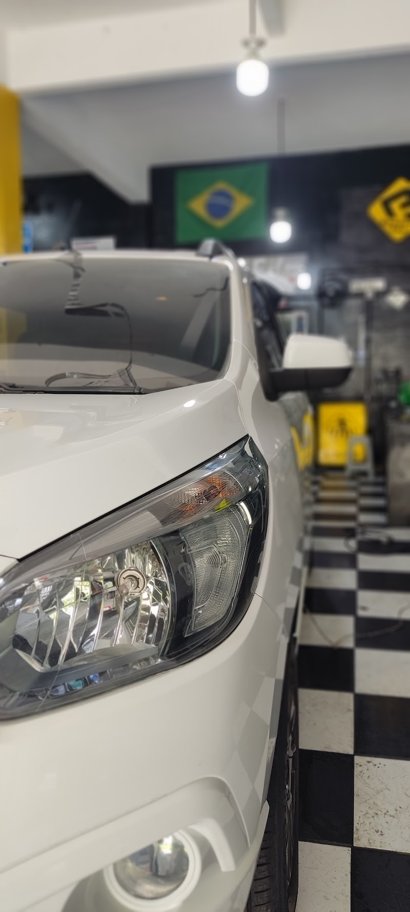 Blackout Film, Elétrica e Instalação de Acessórios