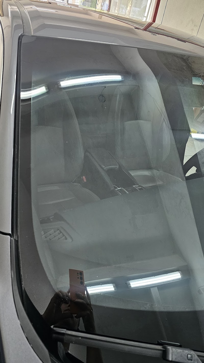 POLIGLASS VIDROS AUTOMOTIVOS