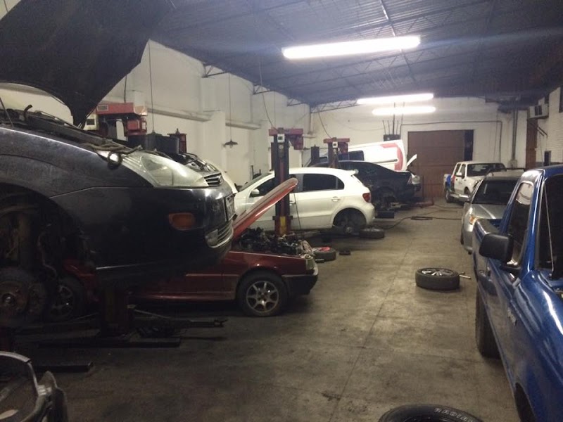 Mecânica Anchieta - Geometria, Balanceamento, Troca de Óleo e Mecânica em Geral de automóveis, caminhonetes e caminhões.