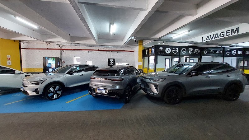 Estação de carregamento Garage Gigante