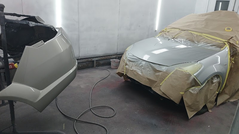 Auto Arte - Chapeação e Pintura