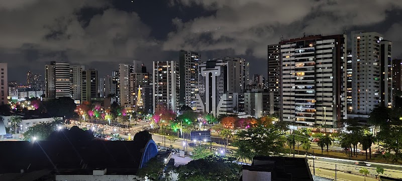 Auto Center João de Barros - Lanternagem / Pintura / Reparos