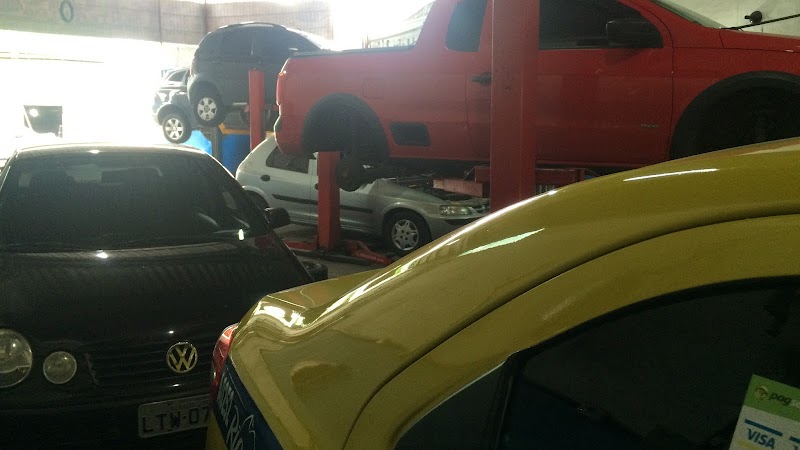 Artur Auto Center Ltda