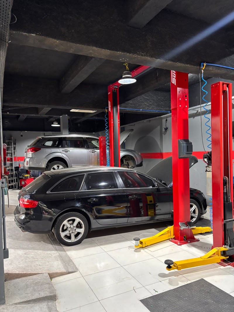 Auto Wash-Auto center