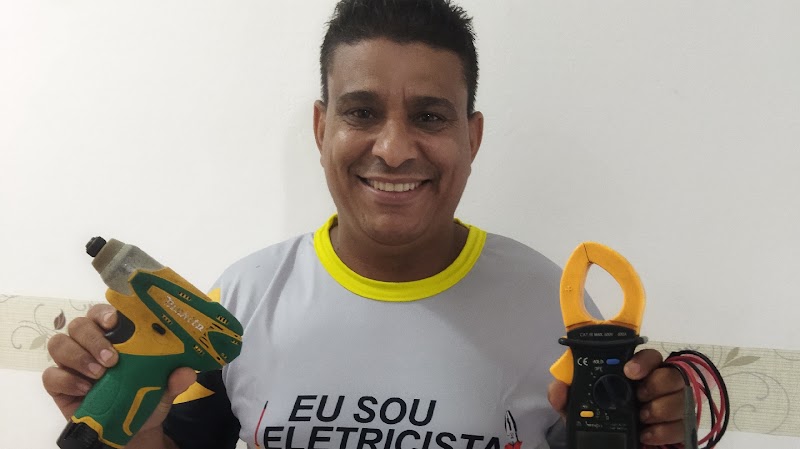 ADILSON SANTOS - ELETRICISTA RESIDENCIAL( zona norte, zona sul, zona oeste) 983888110