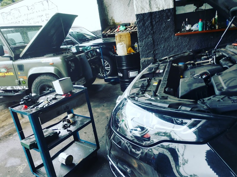 Oficina Mecânica Veiculo Motor - Especializada em Land Rover e 4x4....