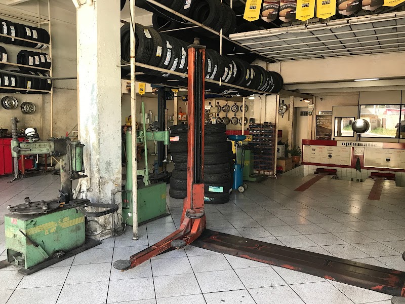 AUTO CENTER ÁGUA SANTA