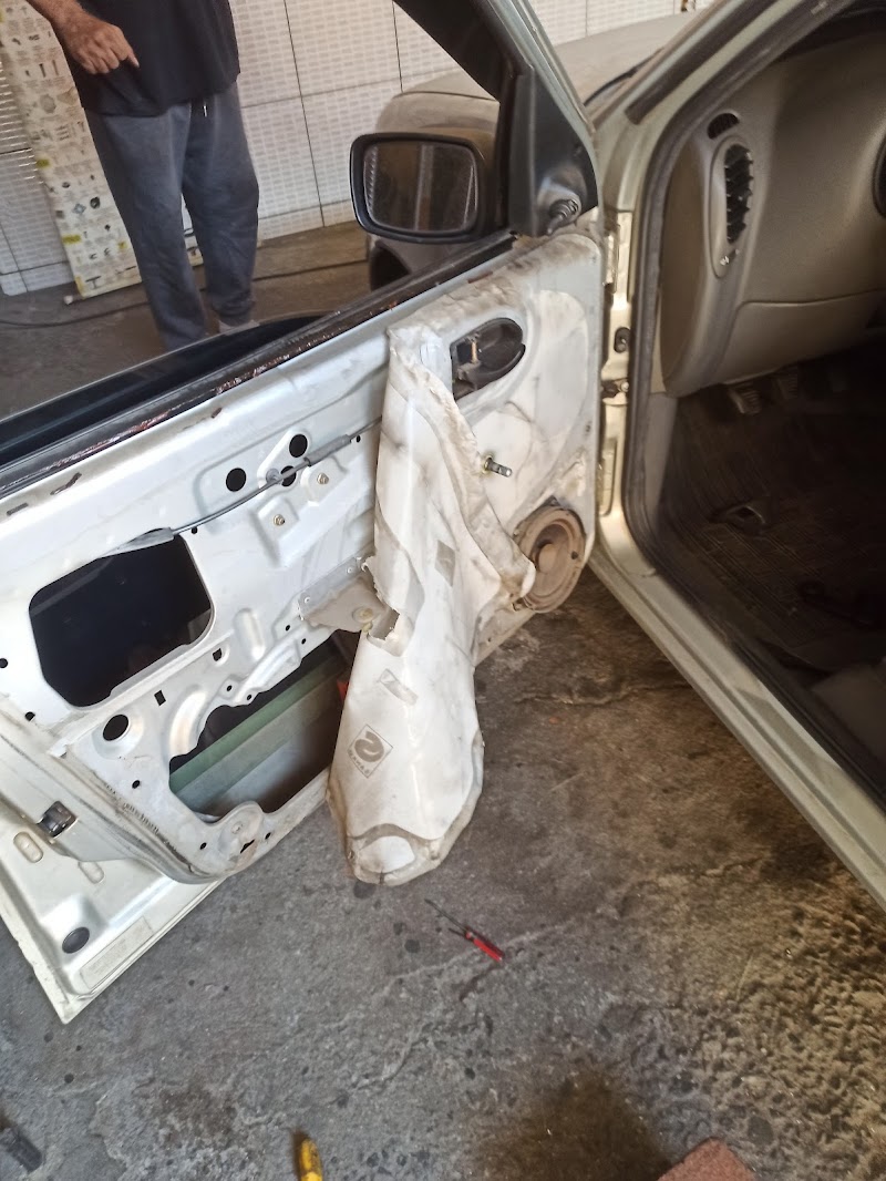 Auto Vidros São Jerônimo – Troca e Reparo de Parabrisas em Nova Iguaçu