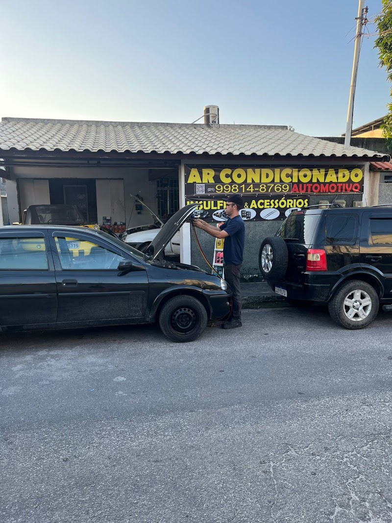 Coyote mecânica e ar condicionado.