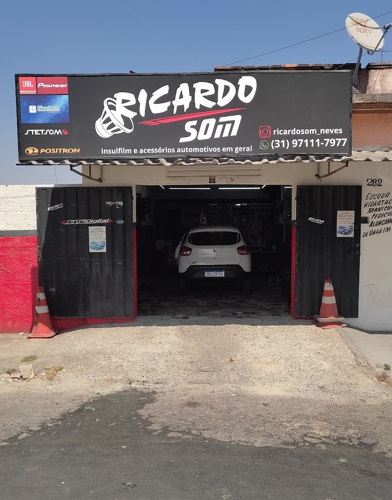 Ricardo som e acessorios