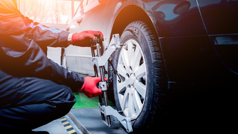 Flecha Garage / Oficina e Autocenter