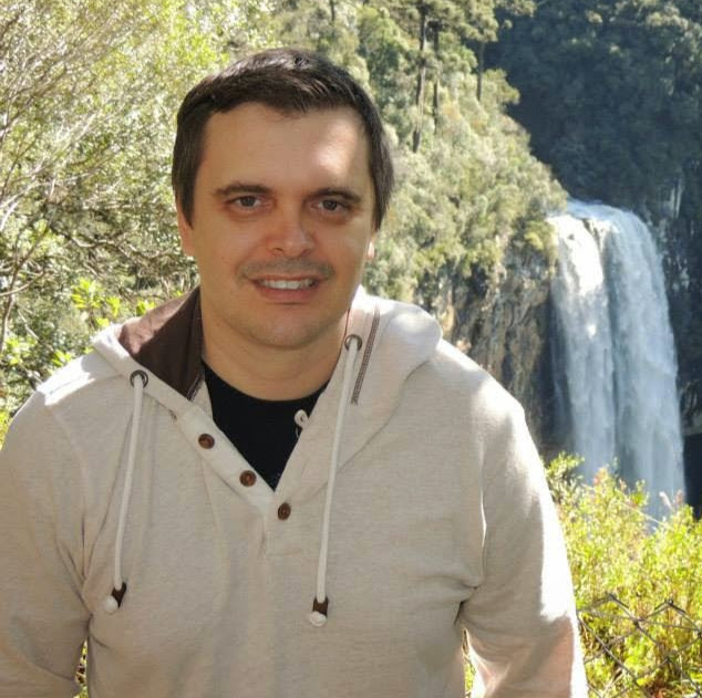 Lucky Car Auto Elétrico Som e Acessórios