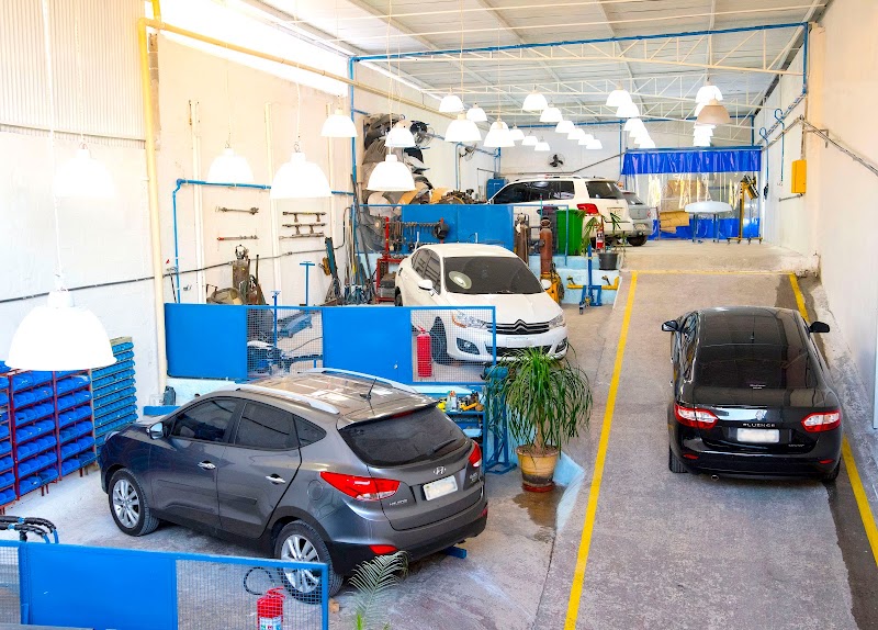 Funilaria e Pintura ACG Reparadora