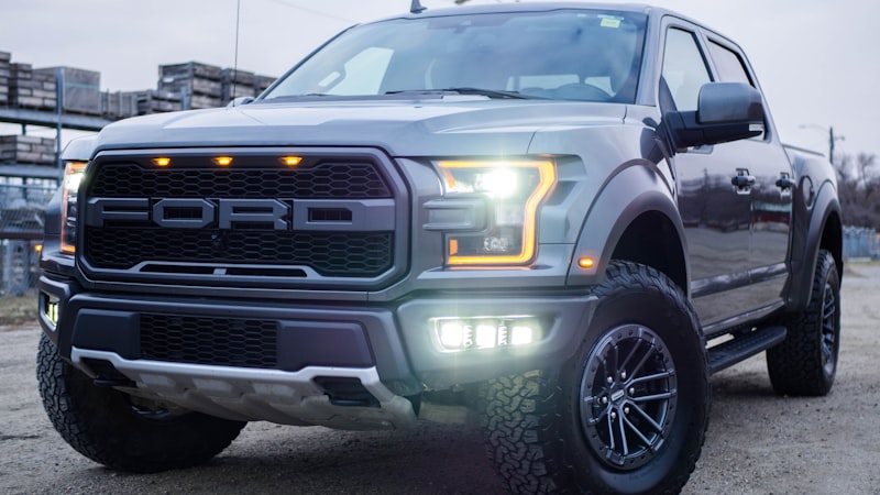 A Ram tentou aposentar o V8 e descobriu que quem compra picape grande não quer planilha, quer barulho